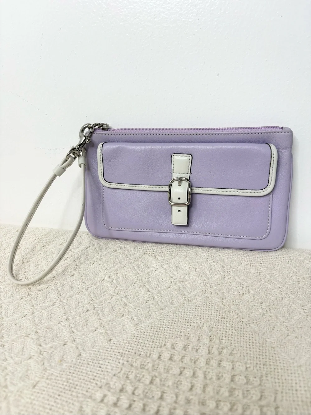 Y2K Vintage Coach Hamptons Large Skinny Wristlet 7734 Lilac Leather Two Tone